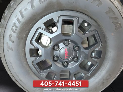 Used 2024 Toyota Tacoma TRD Off-Road AWD/4WD image 34