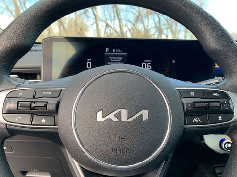 Used 2025 Kia K5 LXS image 28