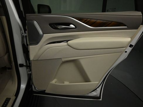 Used 2023 Cadillac Escalade Sport Platinum w/ LPO, ONYX Package image 29