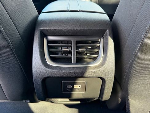 Used 2022 Chevrolet Blazer LT image 12