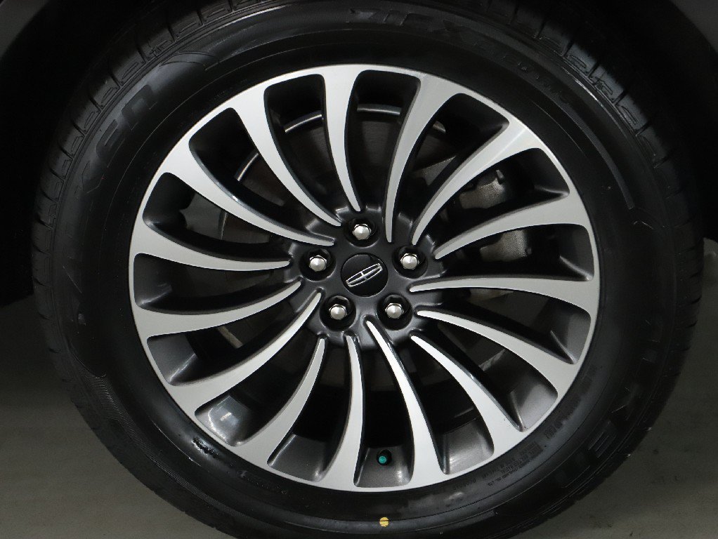 Used 2023 Lincoln Aviator AWD w/ Premium Package image 42