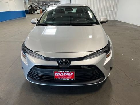 Used 2024 Toyota Corolla LE FWD image 8