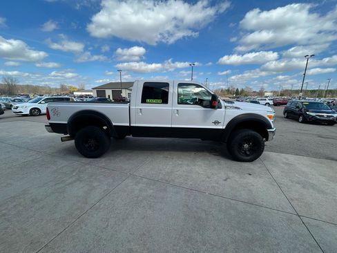 Used 2011 Ford F350 Lariat w/ Lariat Interior Pkg image 4