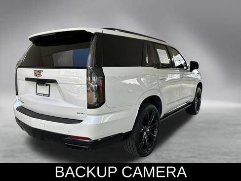 Used 2025 Cadillac Escalade Sport Platinum AWD/4WD image 4