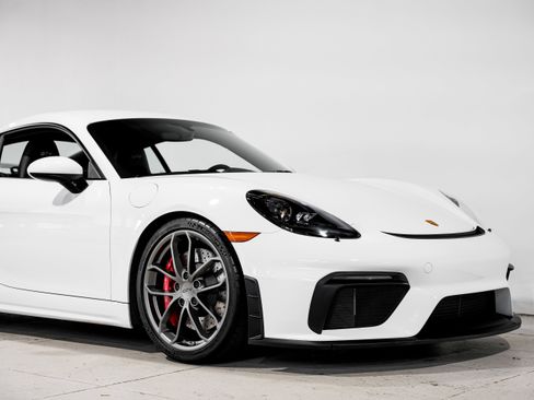 Used 2020 Porsche 718 Cayman GT4 image 38
