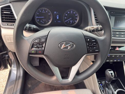 Used 2017 Hyundai Tucson SE w/ SE Popular Package 02 AWD/4WD image 16