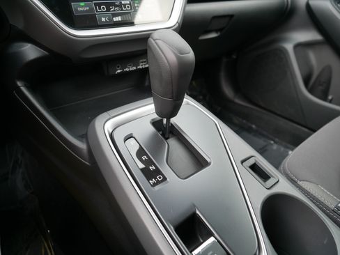 Used 2025 Subaru Crosstrek 2.5i Premium AWD/4WD image 24