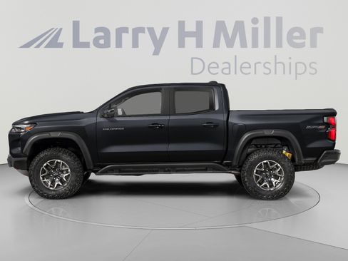 New 2026 Chevrolet Colorado ZR2 w/ Technology Package AWD/4WD image 3