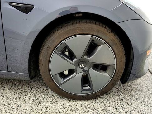 Used 2023 Tesla Model 3 Standard Range RWD image 9