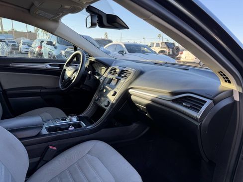 Used 2019 Ford Fusion S image 28