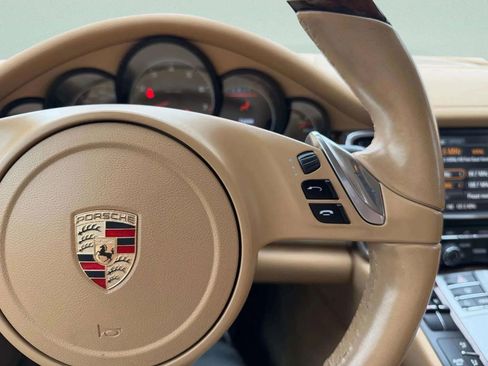 Used 2011 Porsche Panamera 4 image 31