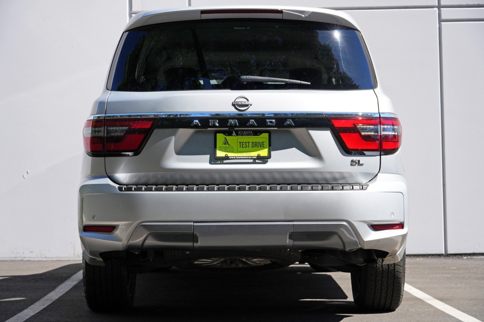 Used 2021 Nissan Armada SL w/ Captain's Chairs Package AWD/4WD image 11
