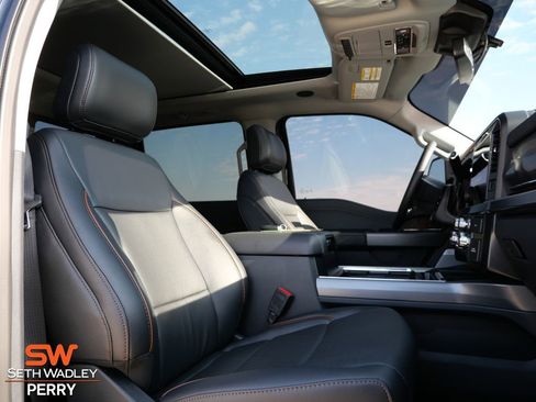 New 2025 Ford F250 Lariat w/ Lariat Ultimate Package image 18