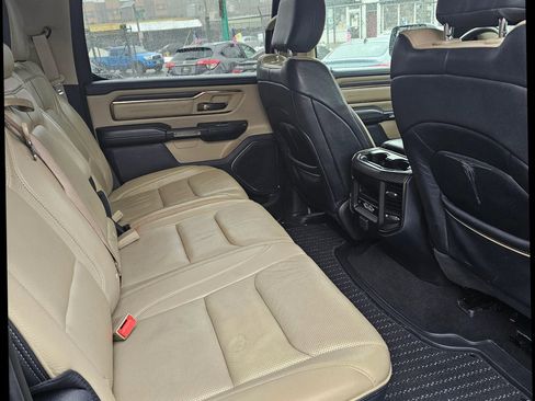 Used 2019 RAM 1500 Limited w/ Advanced Safety Group image 9