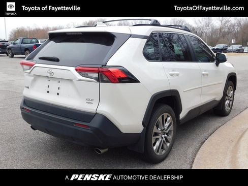 Certified 2022 Toyota RAV4 XLE Premium image 11