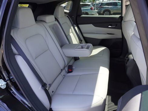 Used 2025 Nissan Murano SL image 9