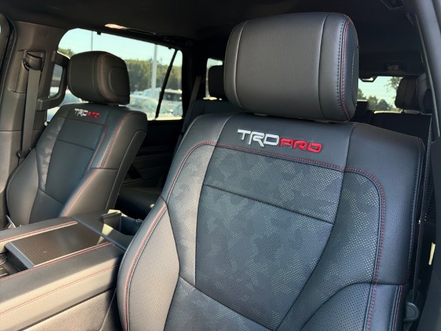 Used 2025 Toyota Sequoia TRD Pro AWD/4WD image 19