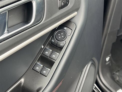 New 2026 Ford Explorer ST-Line w/ ST-Line Street Pack image 17