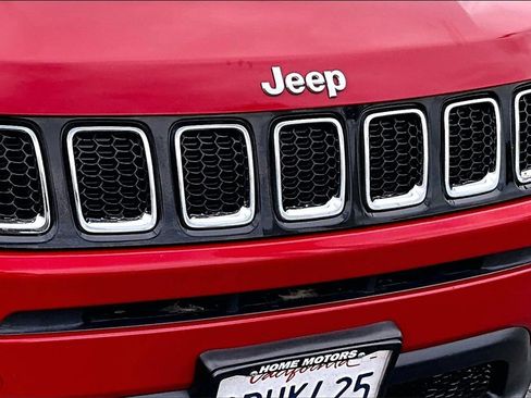 Used 2018 Jeep Compass Latitude image 26