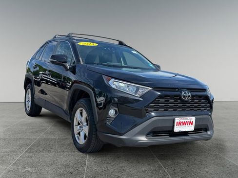 Used 2021 Toyota RAV4 XLE w/ Convenience Package AWD/4WD image 8