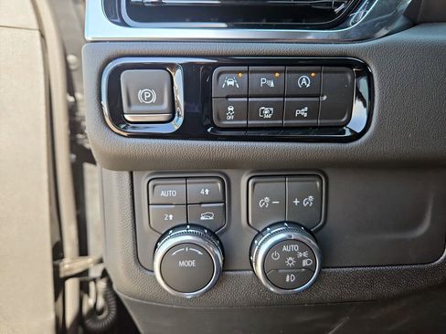 New 2026 GMC Yukon XL Denali w/ Sun & Power Step Package image 25