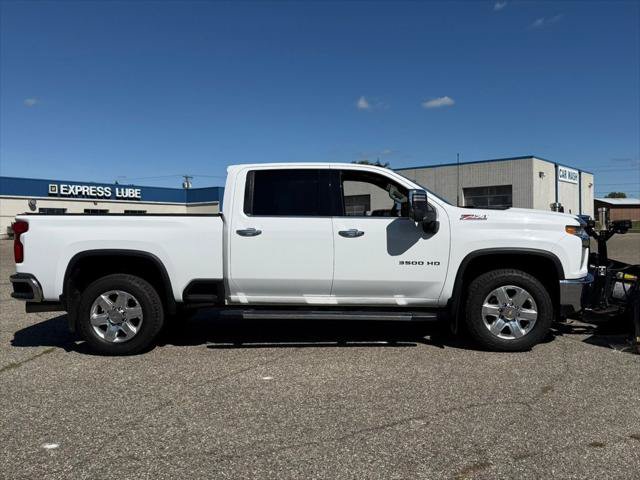 Used 2022 Chevrolet Silverado 3500 LTZ AWD/4WD image 9