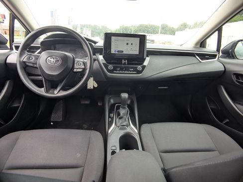 Used 2024 Toyota Corolla LE FWD image 16