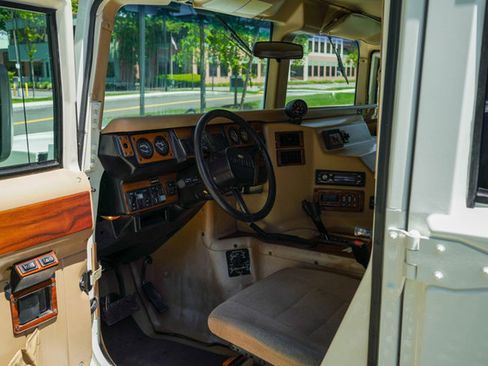 Used 1995 HUMMER H1 4-Door Wagon image 51