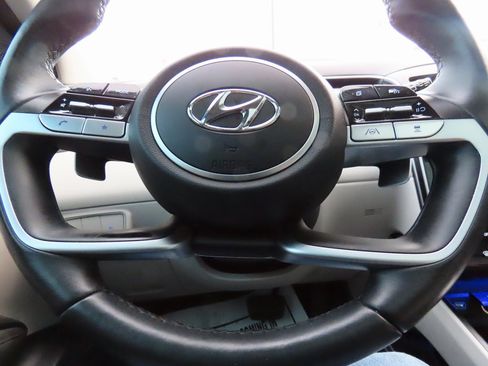 Used 2023 Hyundai Tucson Limited image 32