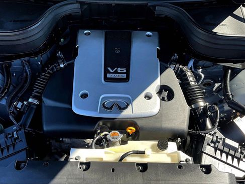 Used 2017 INFINITI QX50 Base w/ Premium Plus Package image 31