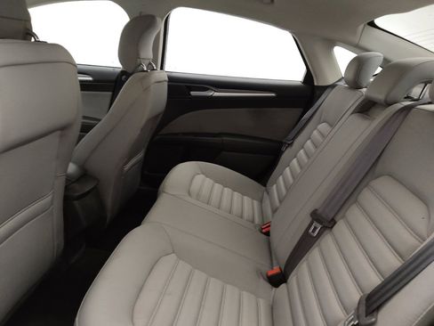 Used 2014 Ford Fusion S FWD image 18