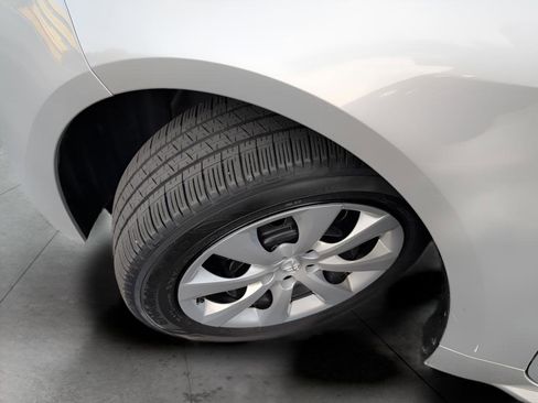 Used 2023 Toyota Corolla LE image 45