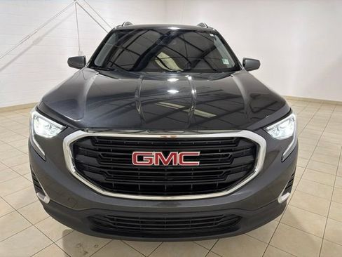 Used 2021 GMC Terrain SLE w/ Driver Convenience Package FWD image 9