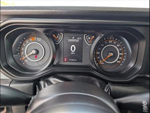 Used 2024 Jeep Wrangler Sport S image 13