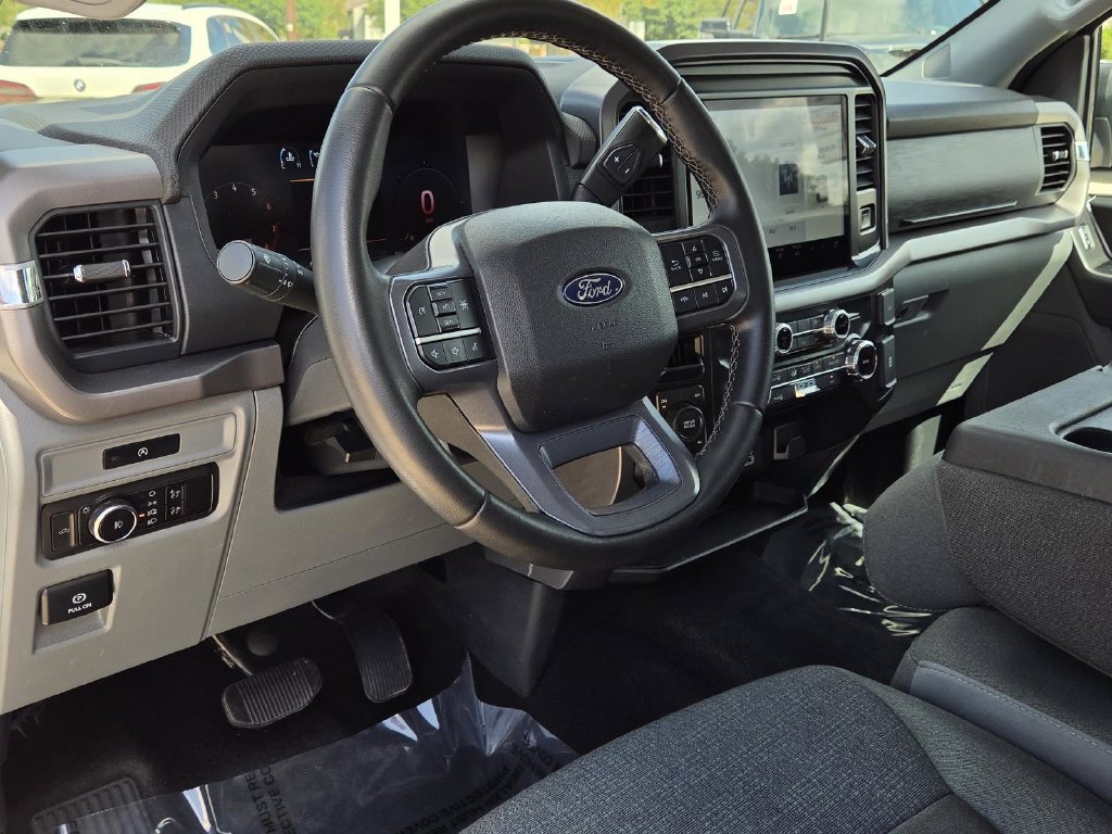 Used 2025 Ford F150 XLT w/ Equipment Group 301A Standard AWD/4WD image 14