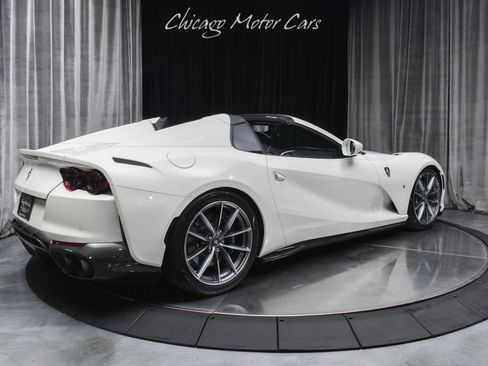 Used 2022 Ferrari 812 GTS RWD image 5