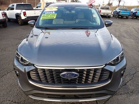 Certified 2025 Ford Escape Platinum w/ Premium Technology Package image 12