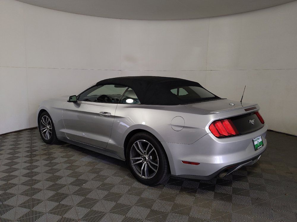 Used 2015 Ford Mustang Premium RWD image 3