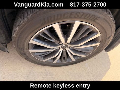 Used 2023 INFINITI QX60 Sensory w/ Vision Package FWD image 9