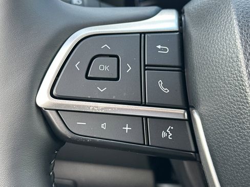 New 2026 Toyota Highlander XLE image 27