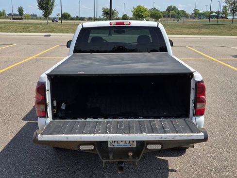 Used 2005 Chevrolet Silverado 1500 LS w/ Safe And Sound Package RWD image 42