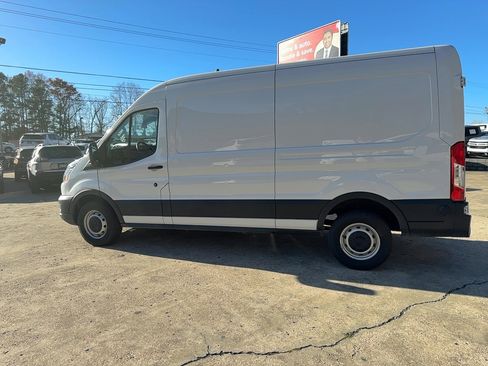 Used 2023 Ford Transit 250 Medium Roof w/ Load Area Protection Package image 8