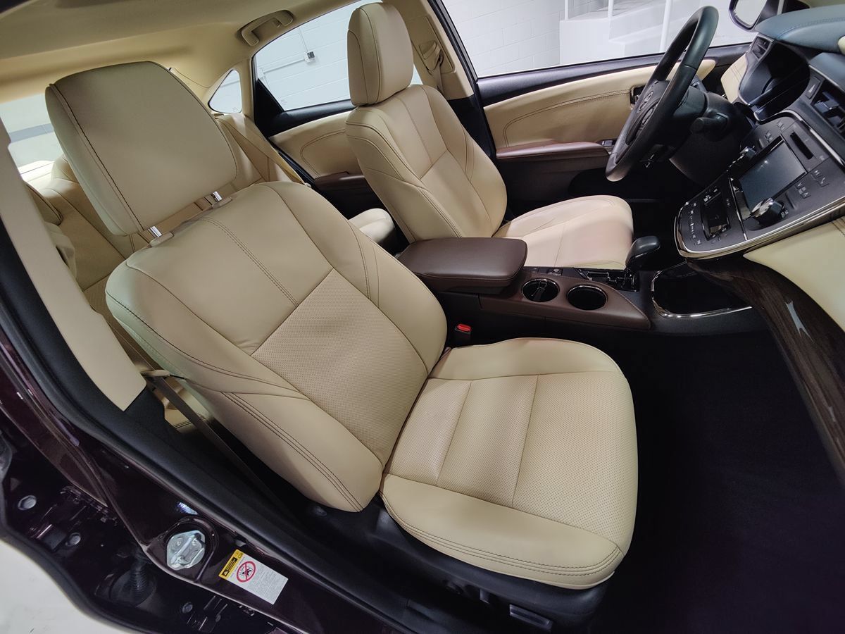 Used 2015 Toyota Avalon Limited FWD image 13