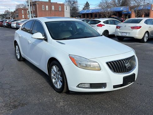 Used 2013 Buick Regal Leather image 3