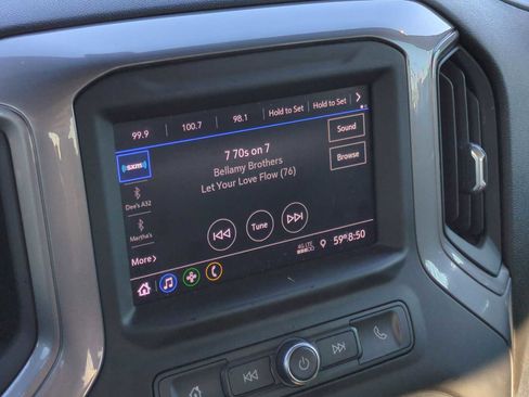 Used 2020 Chevrolet Silverado 1500 Custom w/ Custom Value Package image 13