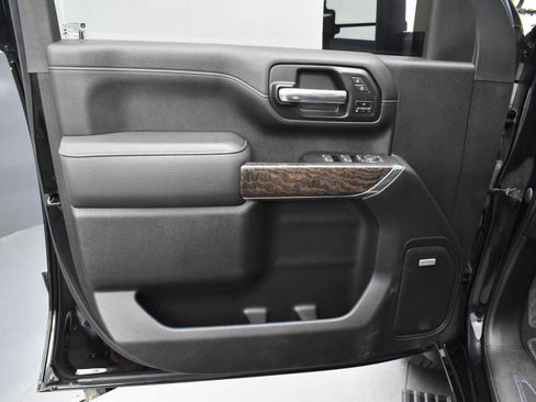 Used 2021 GMC Sierra 3500 Denali w/ Denali Ultimate Package image 14