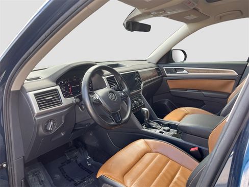 Used 2018 Volkswagen Atlas SEL Premium image 8
