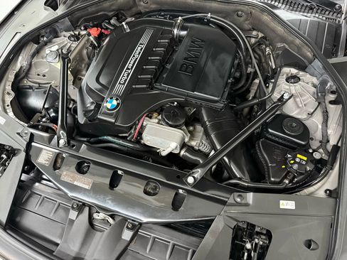 Used 2015 BMW 740Li xDrive image 43