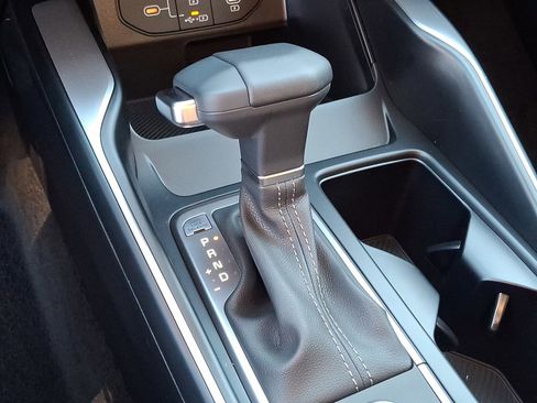 New 2026 Kia Sorento LX FWD image 10