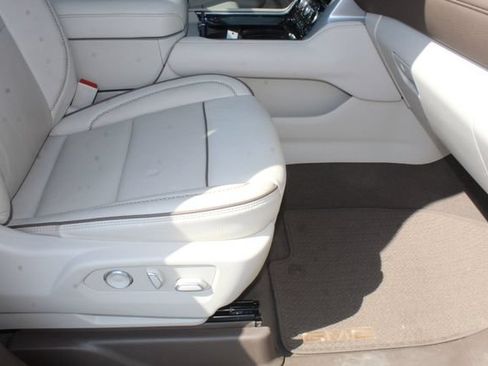 Used 2024 GMC Yukon XL Denali w/ Max Trailering Package AWD/4WD image 18